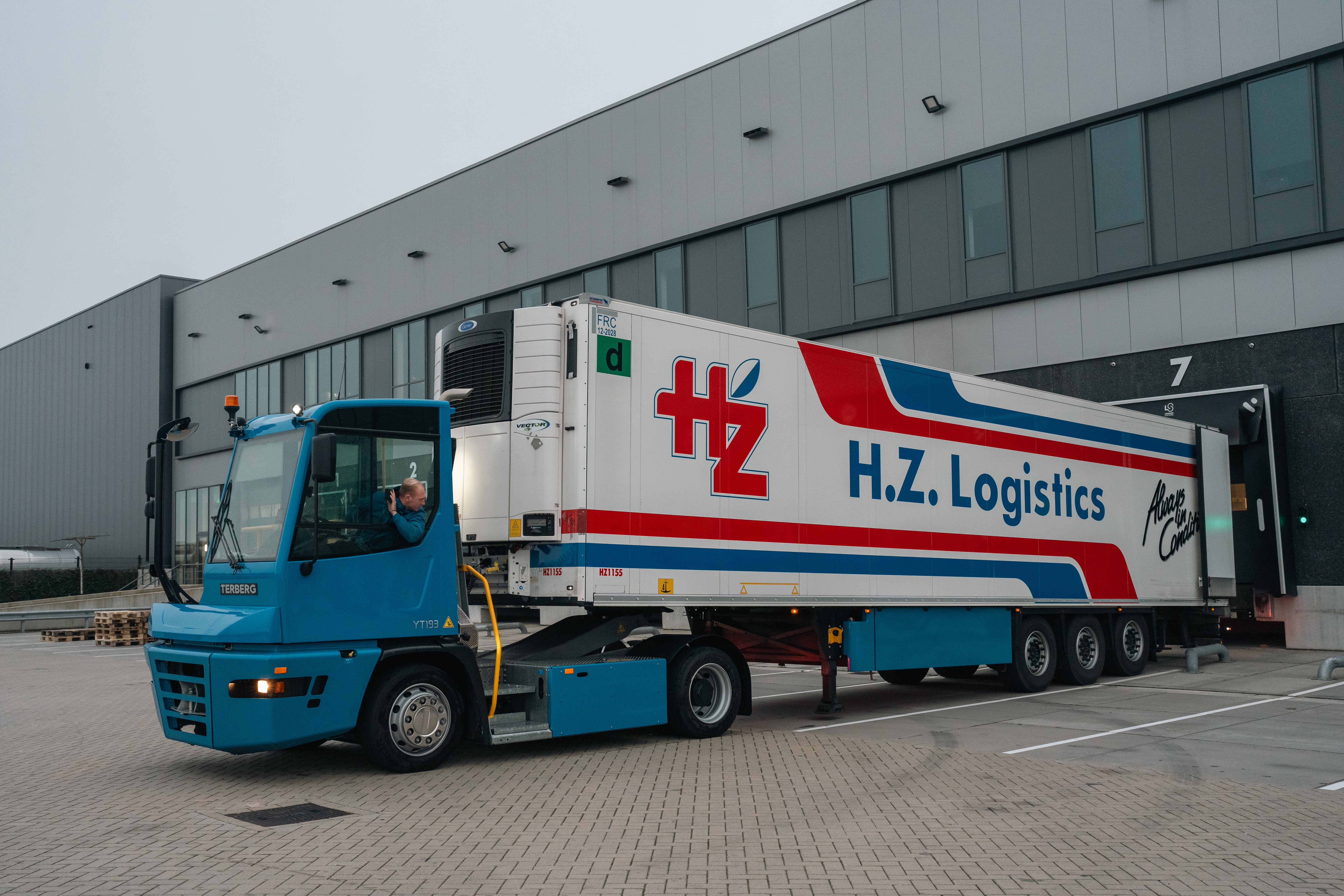 HZ Logistics: temperature-controlled transport of flowers and vegetables
